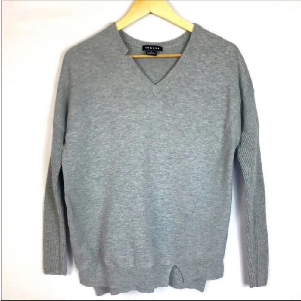 Trouvé Side Slits V Neck Knit Sweater Womens Gray Size Small